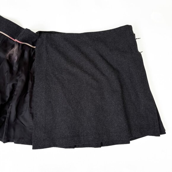 ❌ SOLD❌ BURBERRY Brit Belted Wool Skirt - Picture 7 of 11